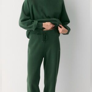 Aritzia Sweatset